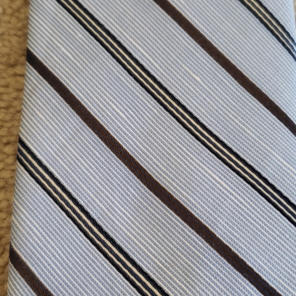 Joseph Abboud Tie - Picture 2 of 3
